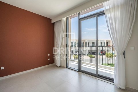 Villa à EMAAR South, Dubai South (Dubai World Central), Dubai, 4 chambres, 328.04 m², № 127818 - photo 9