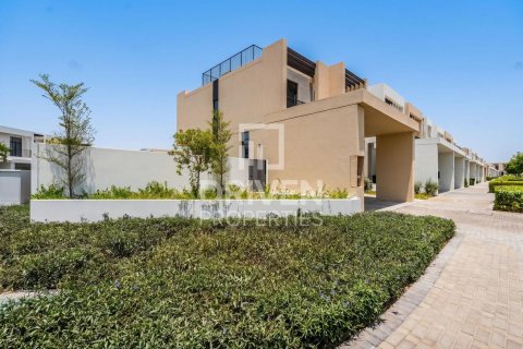 Villa à EMAAR South, Dubai South (Dubai World Central), Dubai, 4 chambres, 328.04 m², № 127818 - photo 2