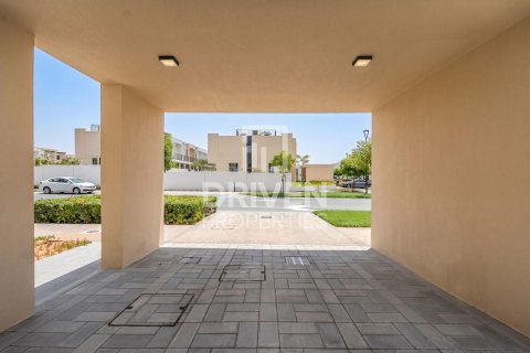 Villa à EMAAR South, Dubai South (Dubai World Central), Dubai, 4 chambres, 328.04 m², № 127818 - photo 19