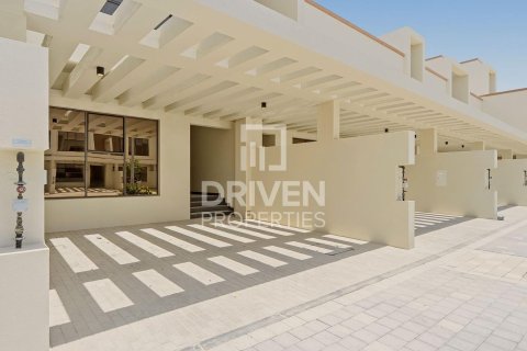 Townhouse in Damac Lagoons, Dubai 4 bedrooms, 144.37 sq.m. № 127812 - photo 17