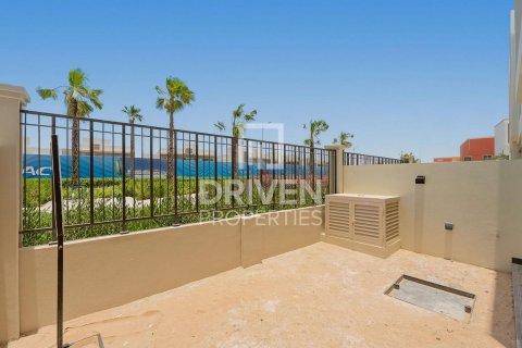Townhouse in Damac Lagoons, Dubai 4 bedrooms, 144.37 sq.m. № 127812 - photo 19
