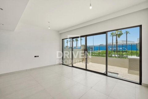 Townhouse in Damac Lagoons, Dubai 4 bedrooms, 144.37 sq.m. № 127812