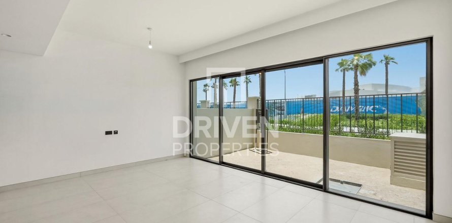 Townhouse in Damac Lagoons, Dubai 4 bedrooms, 144.37 sq.m. № 127812