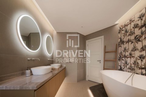Villa in Palm Jumeirah, Dubai 6 bedrooms, 650 sq.m. № 86205 - photo 22