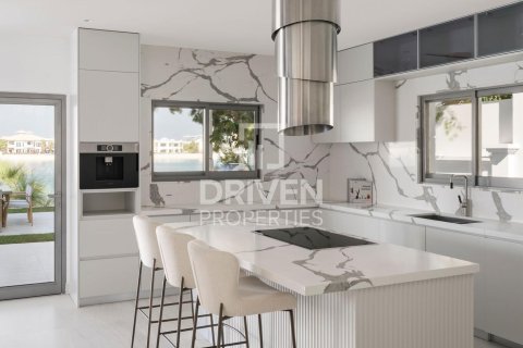 Villa in Palm Jumeirah, Dubai 6 bedrooms, 650 sq.m. № 86205 - photo 15