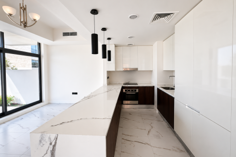 Townhouse in Wadi Al Safa 3, Dubai 4 bedrooms, 288 sq.m. № 134075 - photo 18