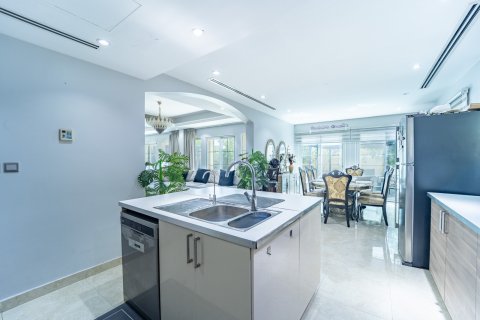 Villa in Jumeirah Village Triangle, Dubai 5 bedrooms, 399 sq.m. № 134076 - photo 13
