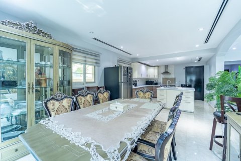 Villa in Jumeirah Village Triangle, Dubai 5 bedrooms, 399 sq.m. № 134076 - photo 11