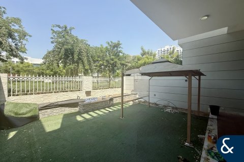 Adosado en Al Furjan, Dubai, 4 dormitorios, 302 m², № 88537 - foto 4