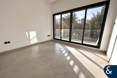 Купить таунхаус в Джумейра Вилладж Серкл, Дубай: 4 спальни, 212м², № 88533 - фото 8