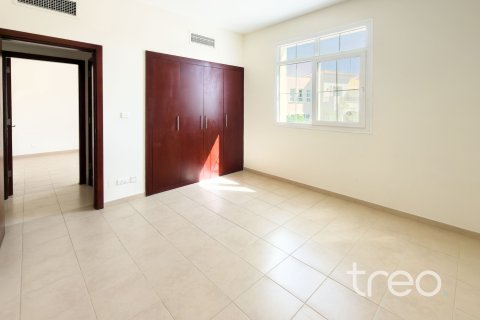 Снять в аренду виллу в Арабиан Ранчес, Дубай: 3 спальни, 253.44м², № 119823 - фото 5