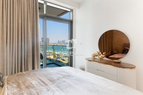 Apartment in EMAAR Beachfront, Dubai Harbour, Dubai 2 bedrooms, 106 sq.m. № 8711 - photo 15
