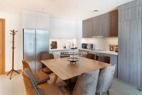 Apartment in EMAAR Beachfront, Dubai Harbour, Dubai 2 bedrooms, 106 sq.m. № 8711 - photo 7