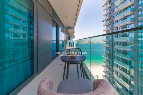 Apartment in EMAAR Beachfront, Dubai Harbour, Dubai 2 bedrooms, 106 sq.m. № 8711 - photo 8