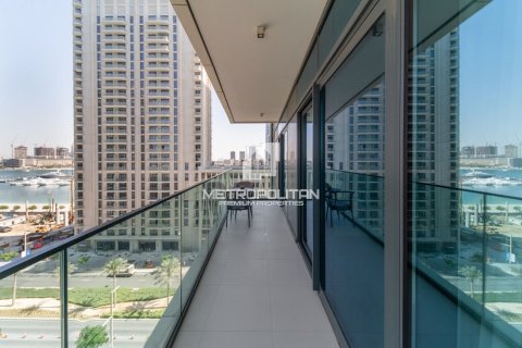 Apartment in EMAAR Beachfront, Dubai Harbour, Dubai 2 bedrooms, 106 sq.m. № 8711 - photo 17