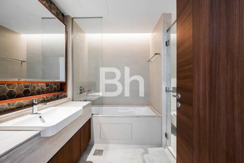 Apartment in Downtown Dubai (Downtown Burj Dubai), Dubai 3 bedrooms, 203 sq.m. № 56314 - photo 14