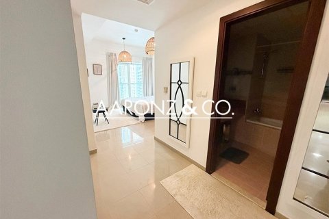 Apartamento en Emirates Crown, Dubai Marina, Dubai, 2 dormitorios, 229 m², № 96663 - foto 9