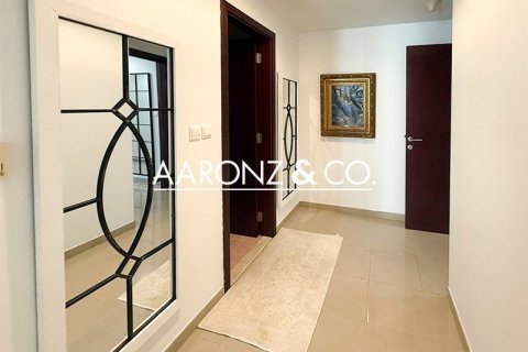 Apartamento en Emirates Crown, Dubai Marina, Dubai, 2 dormitorios, 229 m², № 96663 - foto 12