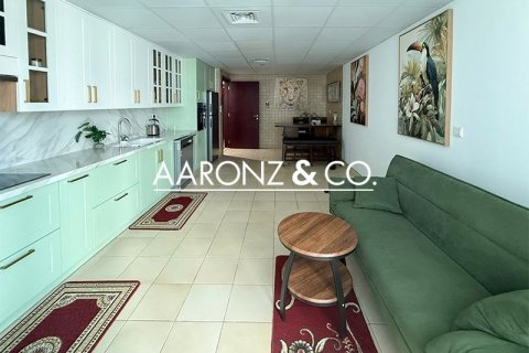 Apartamento en Emirates Crown, Dubai Marina, Dubai, 2 dormitorios, 229 m², № 96663 - foto 5