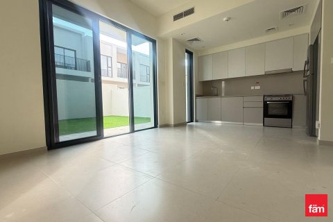 Villa in Dubai 3 bedrooms, 141 sq.m. № 59849 - photo 1