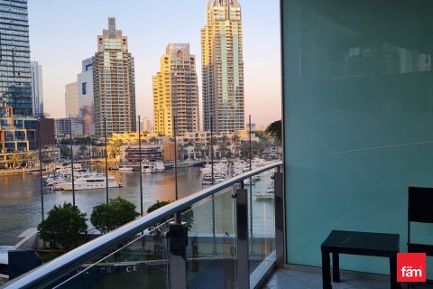 Apartment in Dubai Marina, Dubai 3 bedrooms, 152.8 sq.m. № 59852 - photo 8
