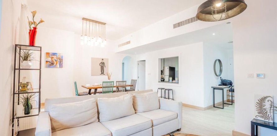 Квартира в Дубае, 3 спальни, 168.4м², № 59846