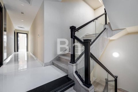 Снять в аренду виллу в Дубай Марине, Дубай: 3 спальни, 464м², № 21734 - фото 15