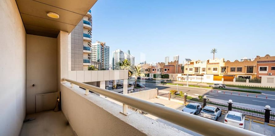 Appartement à Dubai Sports City, Dubai, 2 chambres, 112 m², № 21738