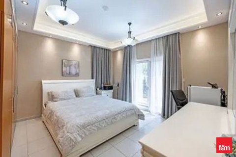 Villa in Dubai 5 bedrooms, 766.9 sq.m. № 59693 - photo 6