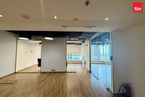 Oficina en Dubai, 97.5 m², № 16947 - foto 1