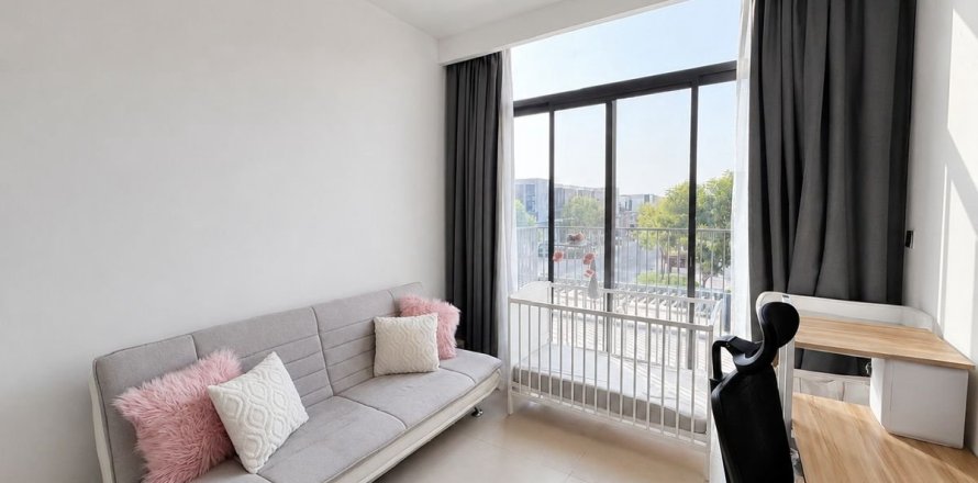Townhouse in Dubai 3 bedrooms, 129.2 sq.m. № 133178
