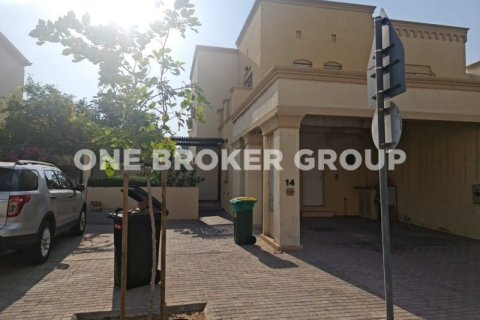 Villa en Dubai, 2 dormitorios, 286.2 m², № 828 - foto 4
