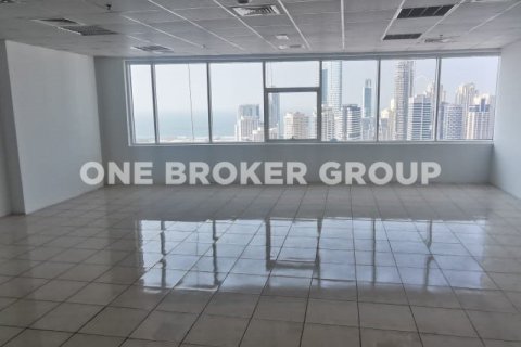 Office in Jumeirah Lake Towers, Dubai 576.9 sq.m. № 826 - photo 1