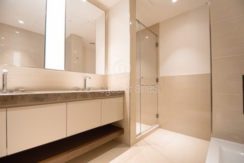 Снять в аренду квартиру в Дубай Хилс Эстейт, Дубай: 2 спальни, 122.4м², № 77155 - фото 13