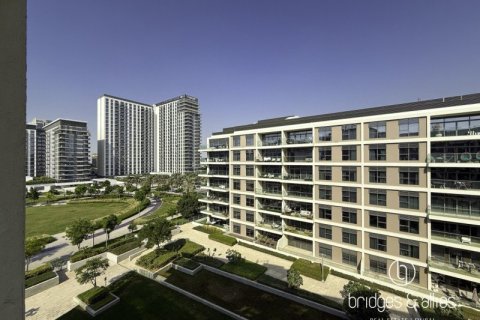 Снять в аренду квартиру в Дубай Хилс Эстейт, Дубай: 2 спальни, 120.5м², № 77158 - фото 1