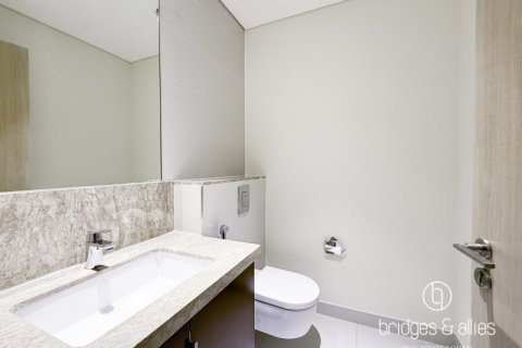 Снять в аренду квартиру в Дубай Хилс Эстейт, Дубай: 2 спальни, 120.5м², № 77158 - фото 18