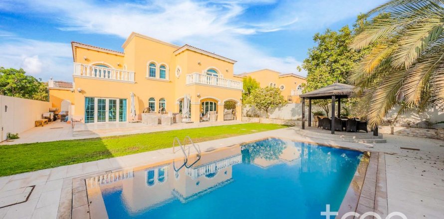 Вилла в Legacy, Jumeirah Park, Дубай, 5 спален, 435.62м², № 134581