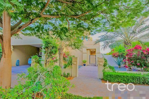 Villa in Arabian Ranches, Dubai 5 bedrooms, 450.3 sq.m. № 134582 - photo 15