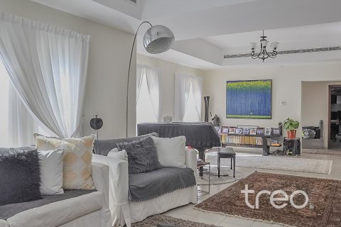 Villa in Arabian Ranches, Dubai 5 bedrooms, 450.3 sq.m. № 134582 - photo 5