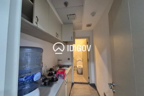 Снять в аренду офис в Бизнес-Бэе, Дубай: 75.62м², № 124646 - фото 10