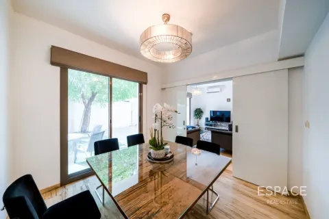 Adosado en Dubai, 4 dormitorios, 218 m², № 122420 - foto 5