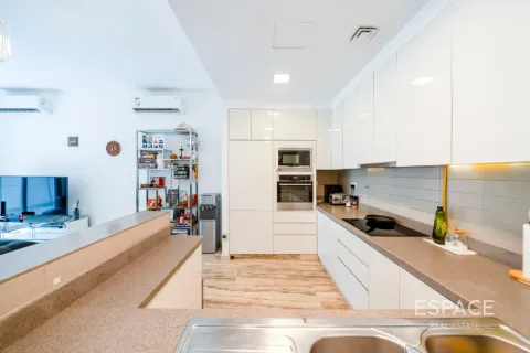 Adosado en Dubai, 4 dormitorios, 218 m², № 122420 - foto 6