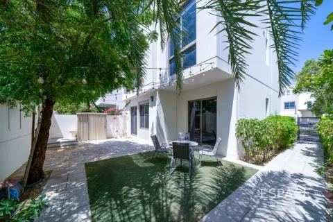 Adosado en Dubai, 4 dormitorios, 218 m², № 122420 - foto 18