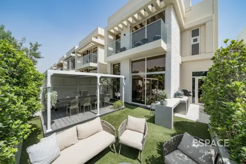 Townhouse in Al Furjan, Dubai 3 bedrooms, 292 sq.m. № 122419