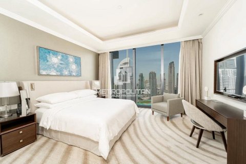Apartment in The Address Residence Fountain Views, Downtown Dubai (Downtown Burj Dubai), Dubai 3 bedrooms, 203 sq.m. № 7391 - photo 7