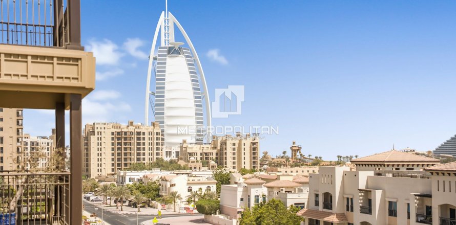 Apartment in Madinat Jumeirah Living, Umm Suqeim, Dubai 1 bedroom, 70 sq.m. № 7389