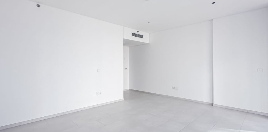 Apartment in Business Bay, Dubai studio, 56 sq.m. № 7388