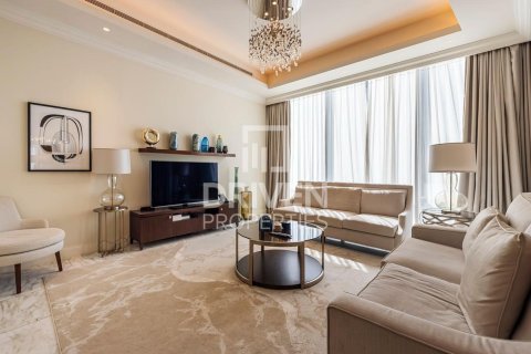 Apartamento en The Address Residence Fountain Views, Downtown Dubai (Downtown Burj Dubai), Dubai, 3 dormitorios, 214.05 m², № 136707 - foto 4