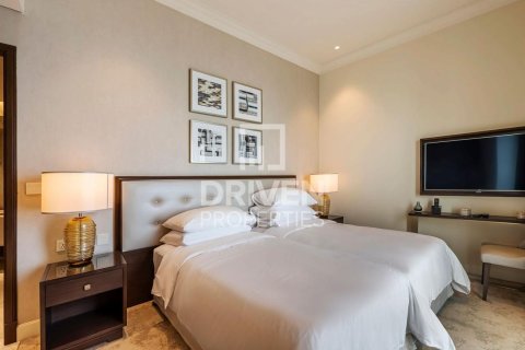 Apartamento en The Address Residence Fountain Views, Downtown Dubai (Downtown Burj Dubai), Dubai, 3 dormitorios, 214.05 m², № 136707 - foto 12