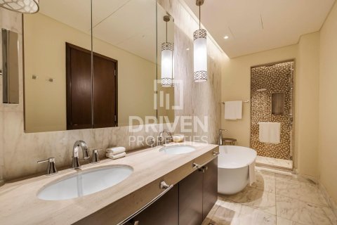 Apartamento en The Address Residence Fountain Views, Downtown Dubai (Downtown Burj Dubai), Dubai, 3 dormitorios, 214.05 m², № 136707 - foto 16